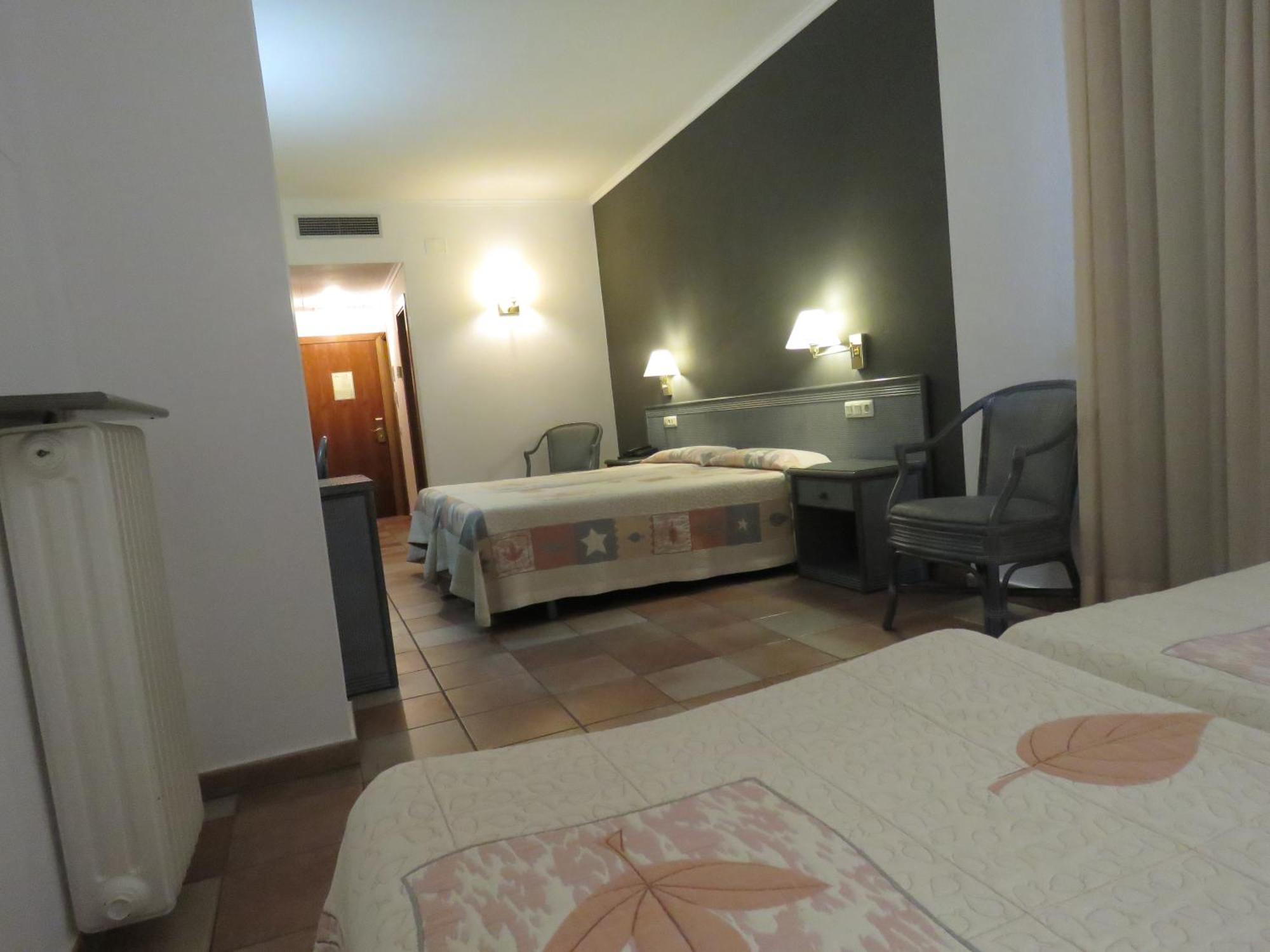 Hotel Santa Anna Л'Эстартит Номер фото